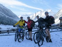 Start im Schnee erinnert uns an unseer erste Tour : 2. Tag, MTB, Transalp, Transalp 2013